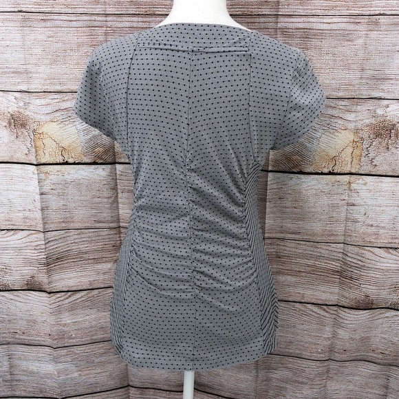 Anthropologie Postmark Gray Polka Dot Ruche Short Sleeve Top Size M - Picture 4 of 11